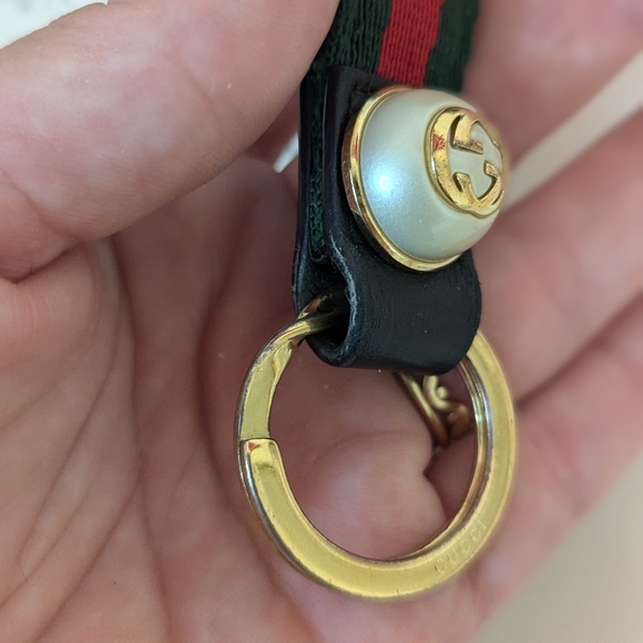 Gucci Sherry Lined Pearl GG keychain - Picture 15 of 16